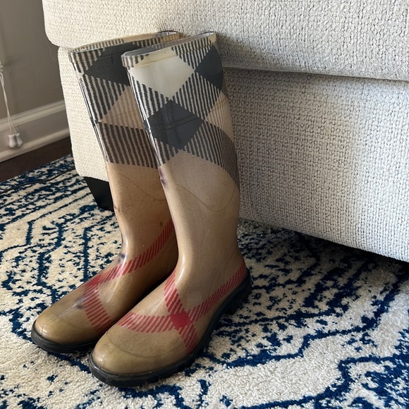 Burberry Rain Boots. Give me your best offer - Picture 1 of 4
